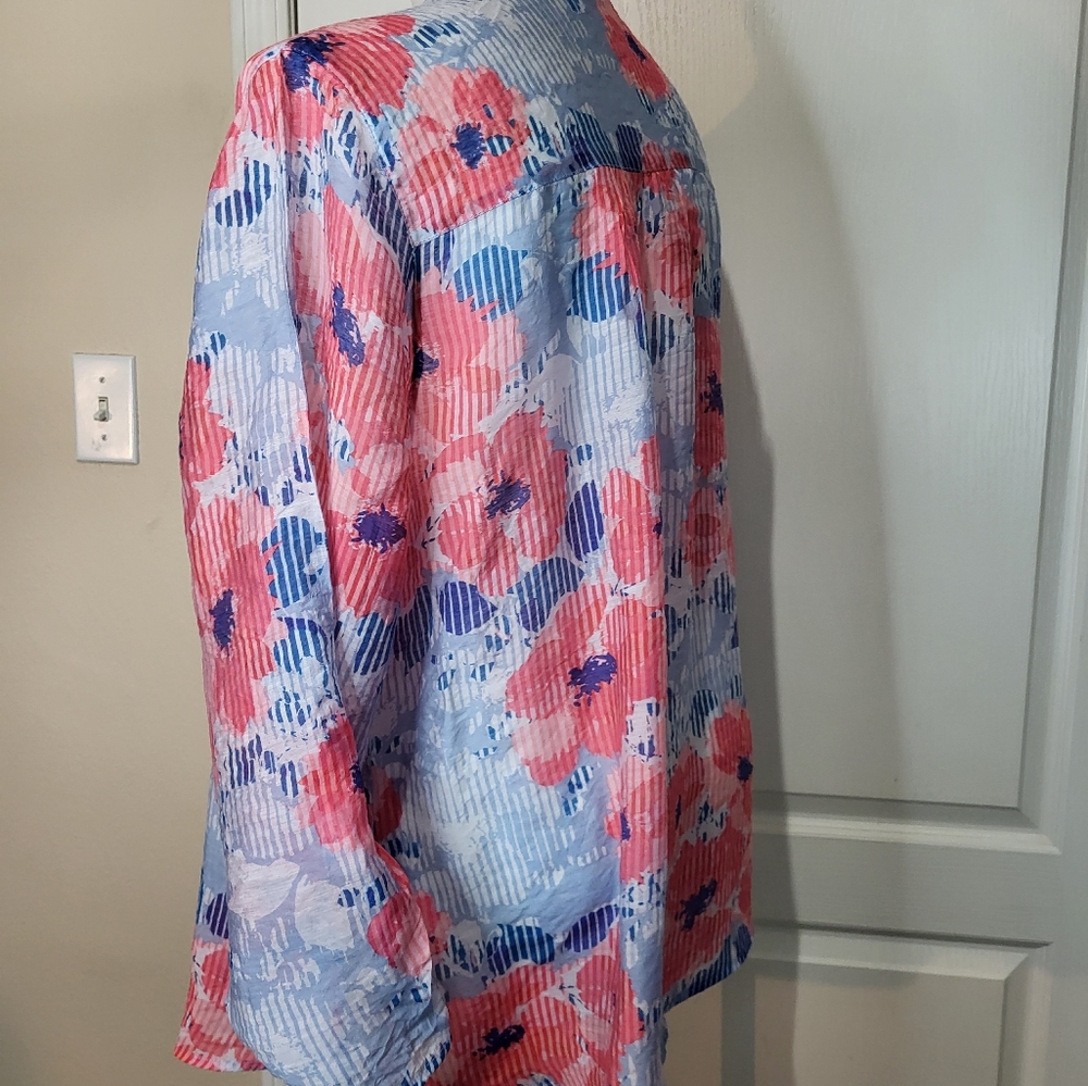 Ruby Rd. Floral Buttons Down Top Blouse - Picture 4 of 10